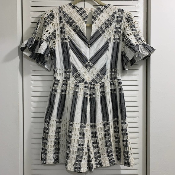 Anthropologie Ett:Twa Eyelet Ruffle Romper Blue Size 0 - Picture 6 of 11